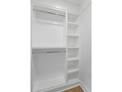 Welcome to this beautifully renovated, turnkey 4 bedroom/3 - photo 49