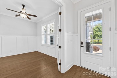 Looking for spectacular views, low-maintenance living, and close - photo 6