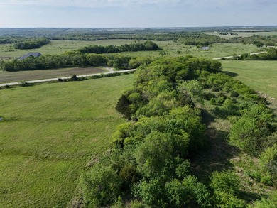 If you've been desiring country living without maintaining a lot - photo 4