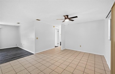 Virtually Staged. Welcome home to this charming and move-in - photo 5