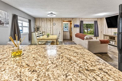 This beautifully maintained 3-bedroom, 2-full-bathroom home - photo 6
