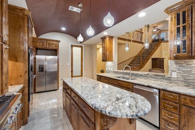 Welcome to a rare blend of luxury, space, and flexibility in the - photo 8