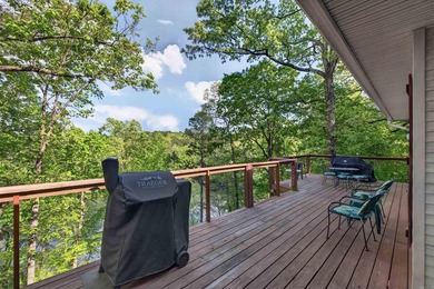 Experience the ultimate lakefront lifestyle in this charming - photo 23
