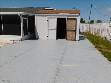 *Dear Potential Buyer: I am SO tired of being here all alone - photo 25