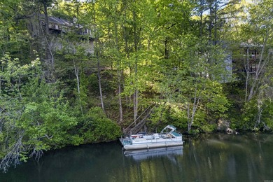 Experience the ultimate lakefront lifestyle in this charming - photo 28