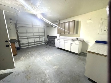 *Dear Potential Buyer: I am SO tired of being here all alone - photo 46