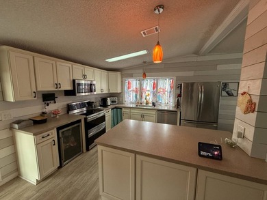 This well cared for home is located on a quiet cul-de-sac and is - photo 10