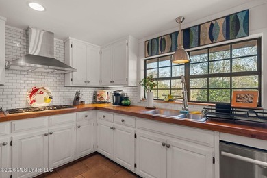 Experience the perfect blend of working ranch and peaceful - photo 10
