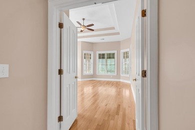 Discover the perfect blend of elegance and comfort in this - photo 16