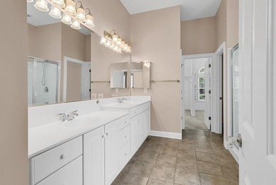 Discover the perfect blend of elegance and comfort in this - photo 20