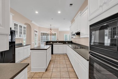 Discover the perfect blend of elegance and comfort in this - photo 32