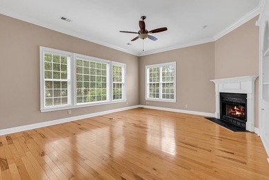 Discover the perfect blend of elegance and comfort in this - photo 36