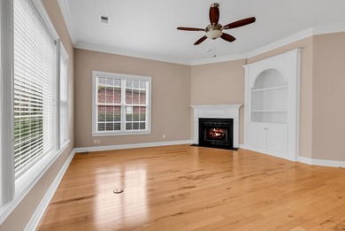 Discover the perfect blend of elegance and comfort in this - photo 38