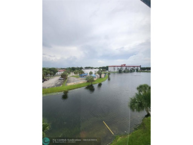 Lake Condo For Sale in Lauderhill, Florida