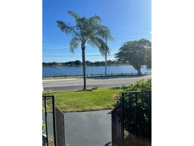 Lake Condo For Sale in Lake Worth, Florida