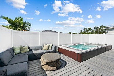 Beautifully upgraded 3-bed, 2-bath home in Oakland Park, built - photo 5