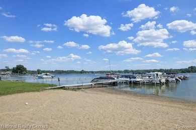 Hurry Over to this Nicely updated and Well Maintained home with - photo 3