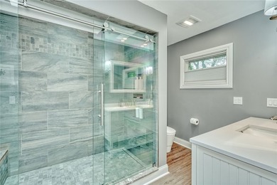 THOUGHTFULLY DESIGNED. METICULOUSLY MAINTAINED. TRULY - photo 11