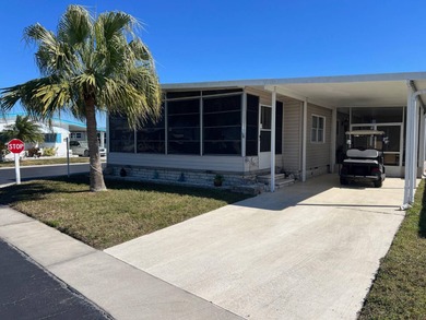 (private lake, pond, coastal) Home For Sale in Largo Florida