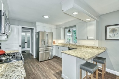 THOUGHTFULLY DESIGNED. METICULOUSLY MAINTAINED. TRULY - photo 16