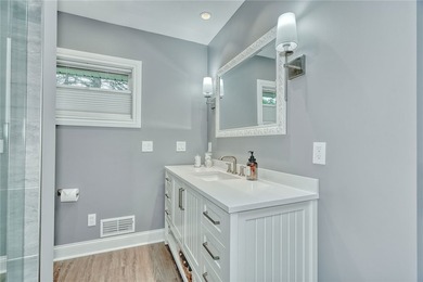 THOUGHTFULLY DESIGNED. METICULOUSLY MAINTAINED. TRULY - photo 23