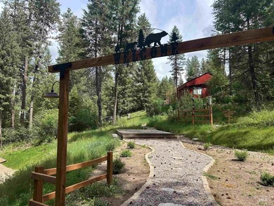Rare opportunity to own a versatile mountain property in the - photo 25