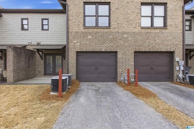 Phenomenal townhome in Inverness Cove that is move-in ready! - photo 28