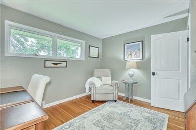 THOUGHTFULLY DESIGNED. METICULOUSLY MAINTAINED. TRULY - photo 28