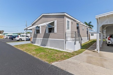 Absolutely adorable and move-in ready, this 2-bedroom, 2-bath - photo 33