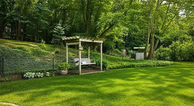 THOUGHTFULLY DESIGNED. METICULOUSLY MAINTAINED. TRULY - photo 45