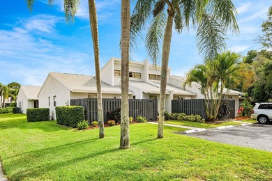 Welcome to this spacious 2-bedroom, 2-bath corner home located - photo 2