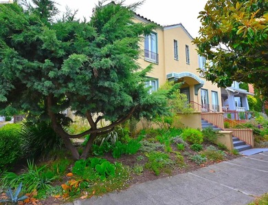 Welcome Home to this classic North Berkeley condo, where - photo 3