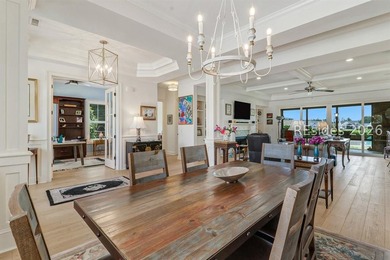 Stunning lakefront home on a prime cul-de-sac lot in Hampton - photo 12