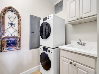 Beachside Sandestin living at its best! This walk-in level - photo 20