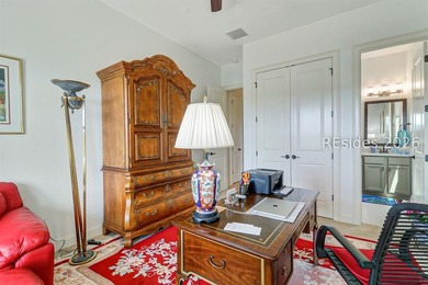 Stunning lakefront home on a prime cul-de-sac lot in Hampton - photo 31