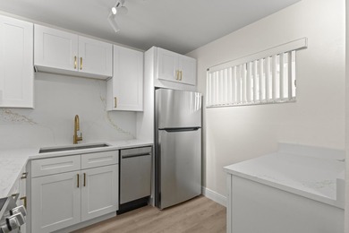 Welcome to this beautifully remodeled 2bed/1bath first floor - photo 7