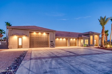 STUNNING custom home in Residential Estates with spectacular - photo 4
