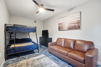 Whether you're searching for the ultimate lake getaway or a - photo 18