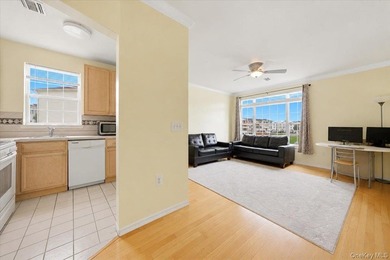 Location, Location, Location - 24-hour gated Harbor Pointe - photo 19