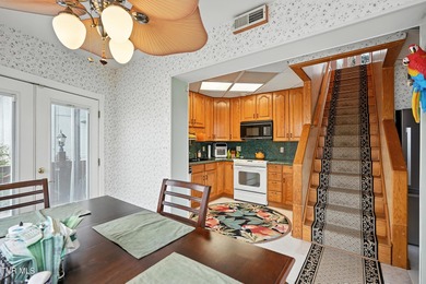 First time on the market, this cozy waterfront cabin graces the - photo 21