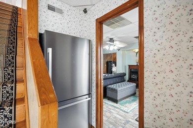 First time on the market, this cozy waterfront cabin graces the - photo 22