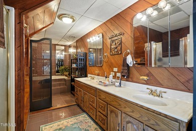 First time on the market, this cozy waterfront cabin graces the - photo 29