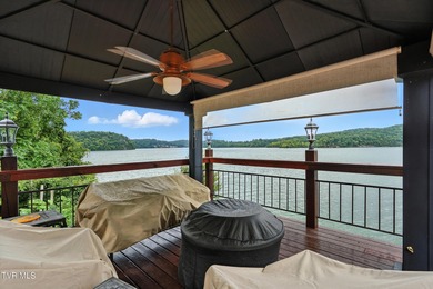 First time on the market, this cozy waterfront cabin graces the - photo 32