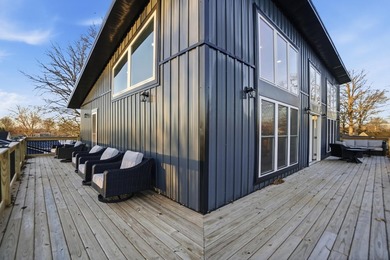 Whether you're searching for the ultimate lake getaway or a - photo 34