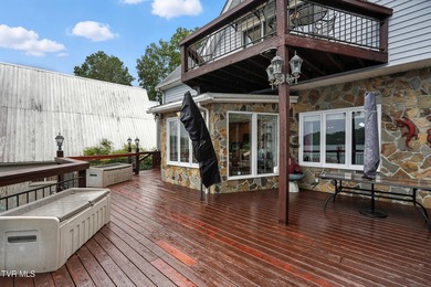 First time on the market, this cozy waterfront cabin graces the - photo 35