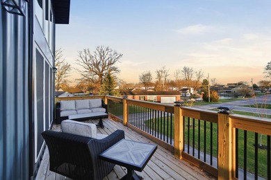 Whether you're searching for the ultimate lake getaway or a - photo 39