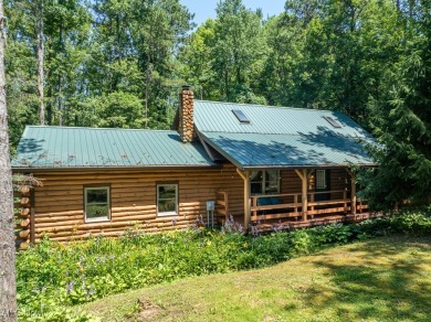 Tappan Lake Home For Sale in Uhrichsville Ohio