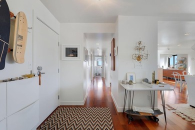 Experience elevated city living in this stunning 3 bed + den, 3 - photo 3