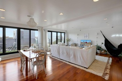 Experience elevated city living in this stunning 3 bed + den, 3 - photo 10