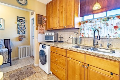 Beautifully maintained 2-bedroom, 1.5-bath condo in the - photo 3